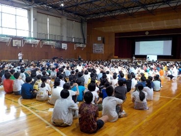 全校きいてみてタイム観客児童から感想発表　