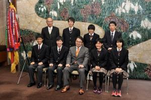 平成25年1月17日　豊川高等学校駅伝部の知事表敬訪問