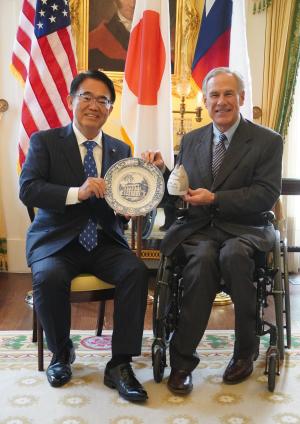 アボット知事　記念撮影