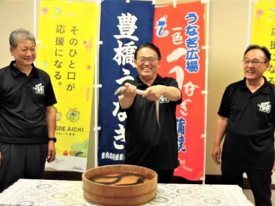 知事と活きうなぎ