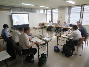 検討委員会の様子①