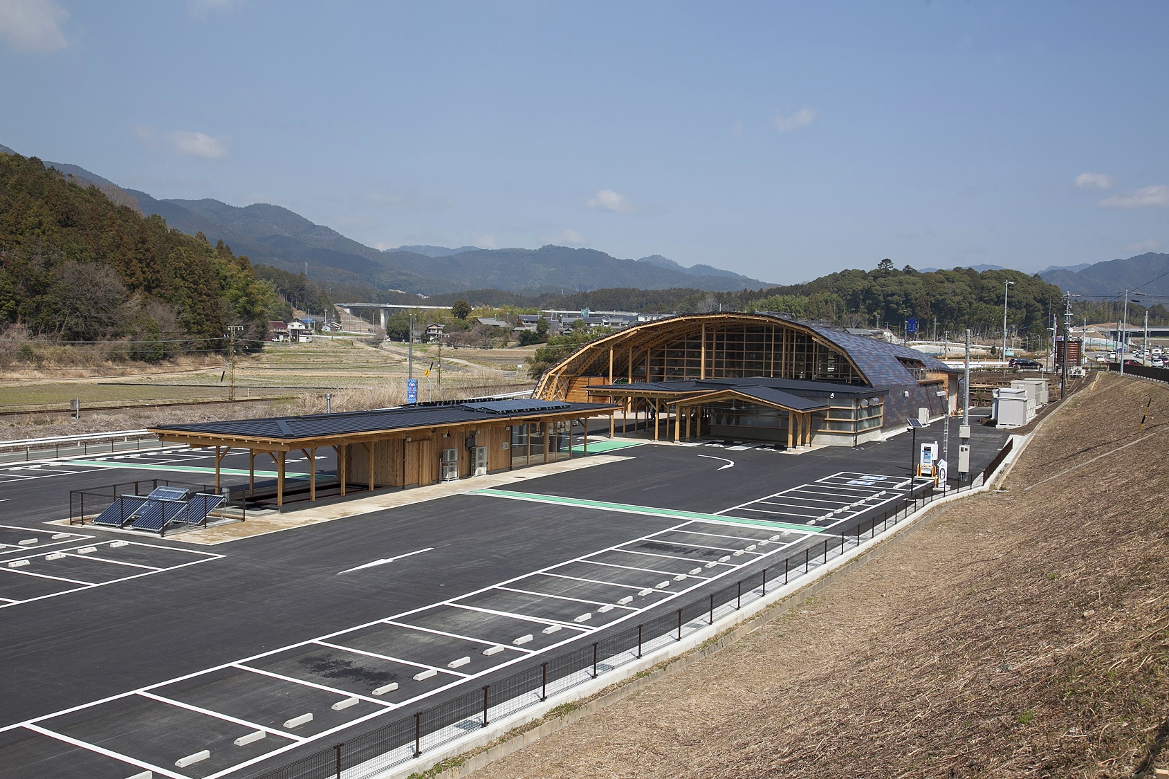 道の駅もっくる新城　全景