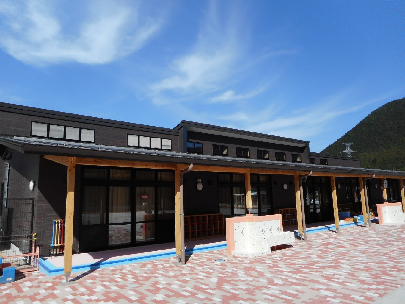 とうえい保育園外観