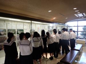 見学の様子です。