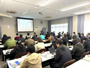 東レ株式会社東海工場　取組事例紹介の様子