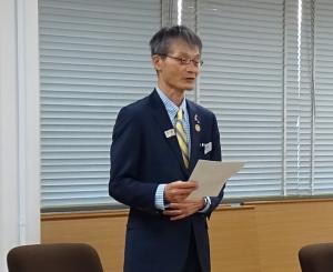 ④