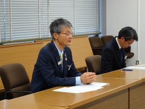 ⑤