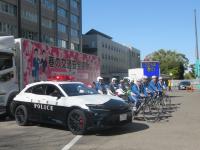 警察取締部隊出発