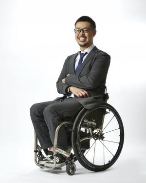 赤いバラの写真です。