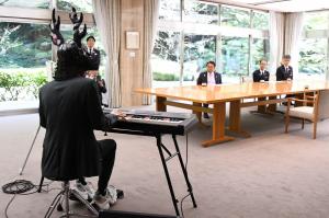 「まらしぃ」さん表敬