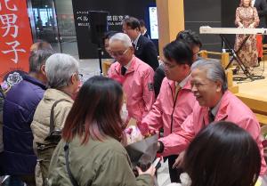 お花のプレゼントイメージ