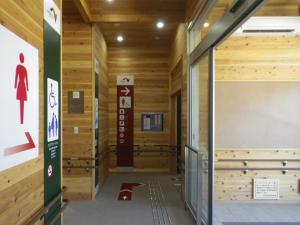トイレ通路