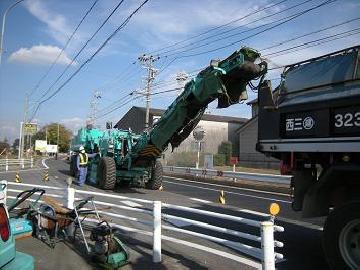 舗装工事の様子