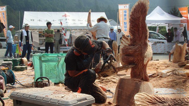 日本チェンソーアート競技大会