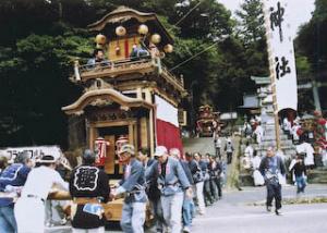 樫山春祭り