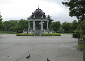 鶴舞公園 噴水から奏楽堂への軸線