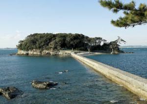 筒島（別名　弁天島）