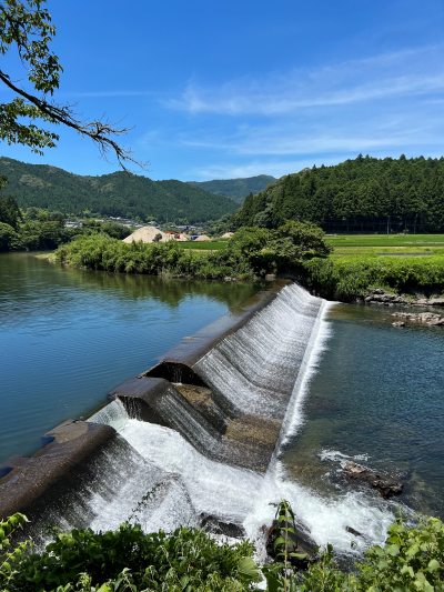 布里発電所の堰堤