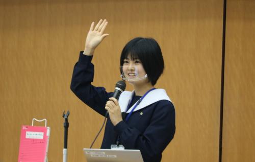 名古屋市立菊里​高等学校　桑原　結子​さん